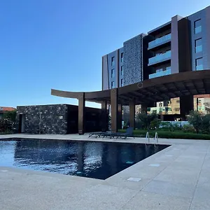 Barreiros Luxury Funchal (Madeira)